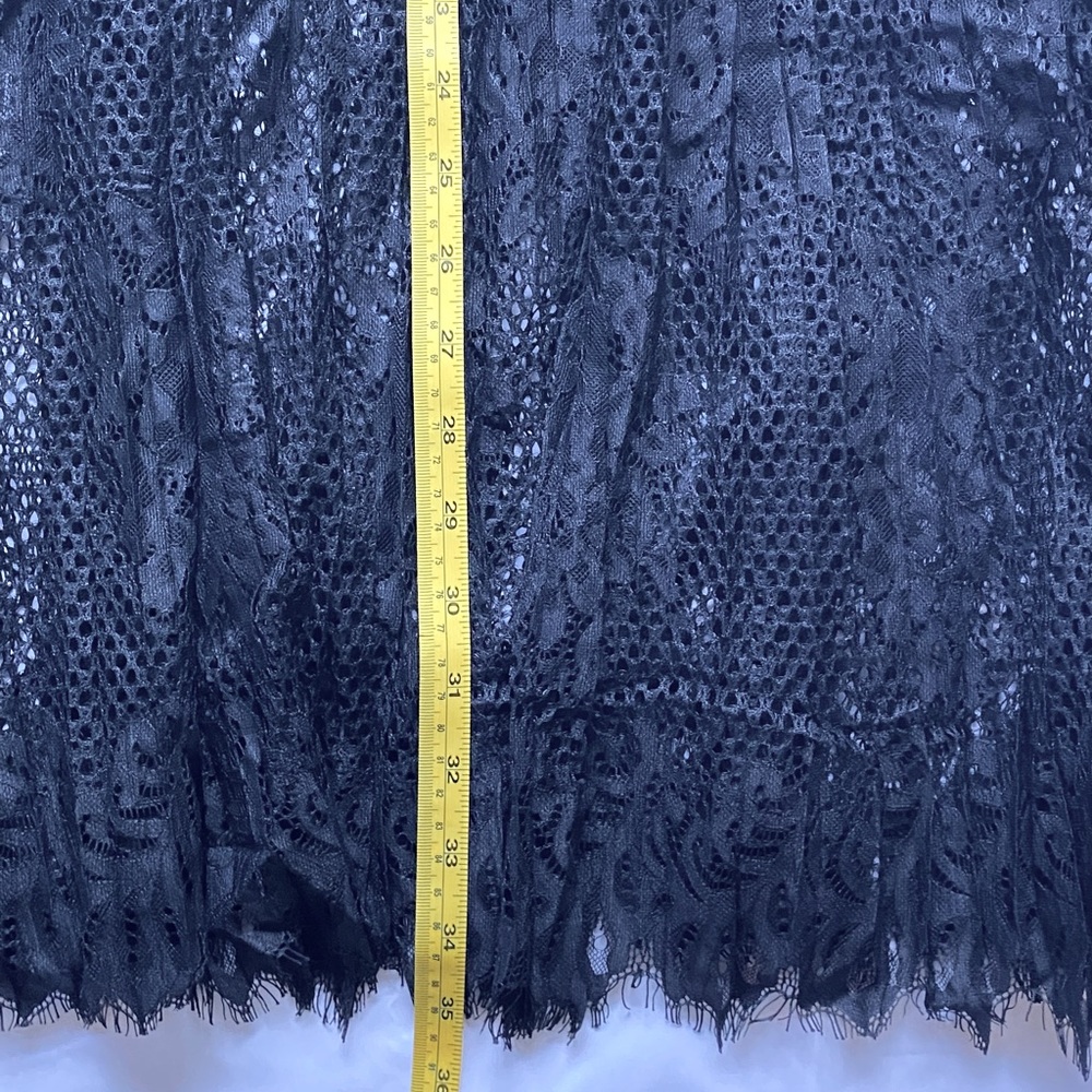 Zara Black Lace V-Neck Embroidered Lace Dress with Slit Opening - Picture 4 of 4
